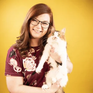 Mattie Ryder and her cat, Banjo.